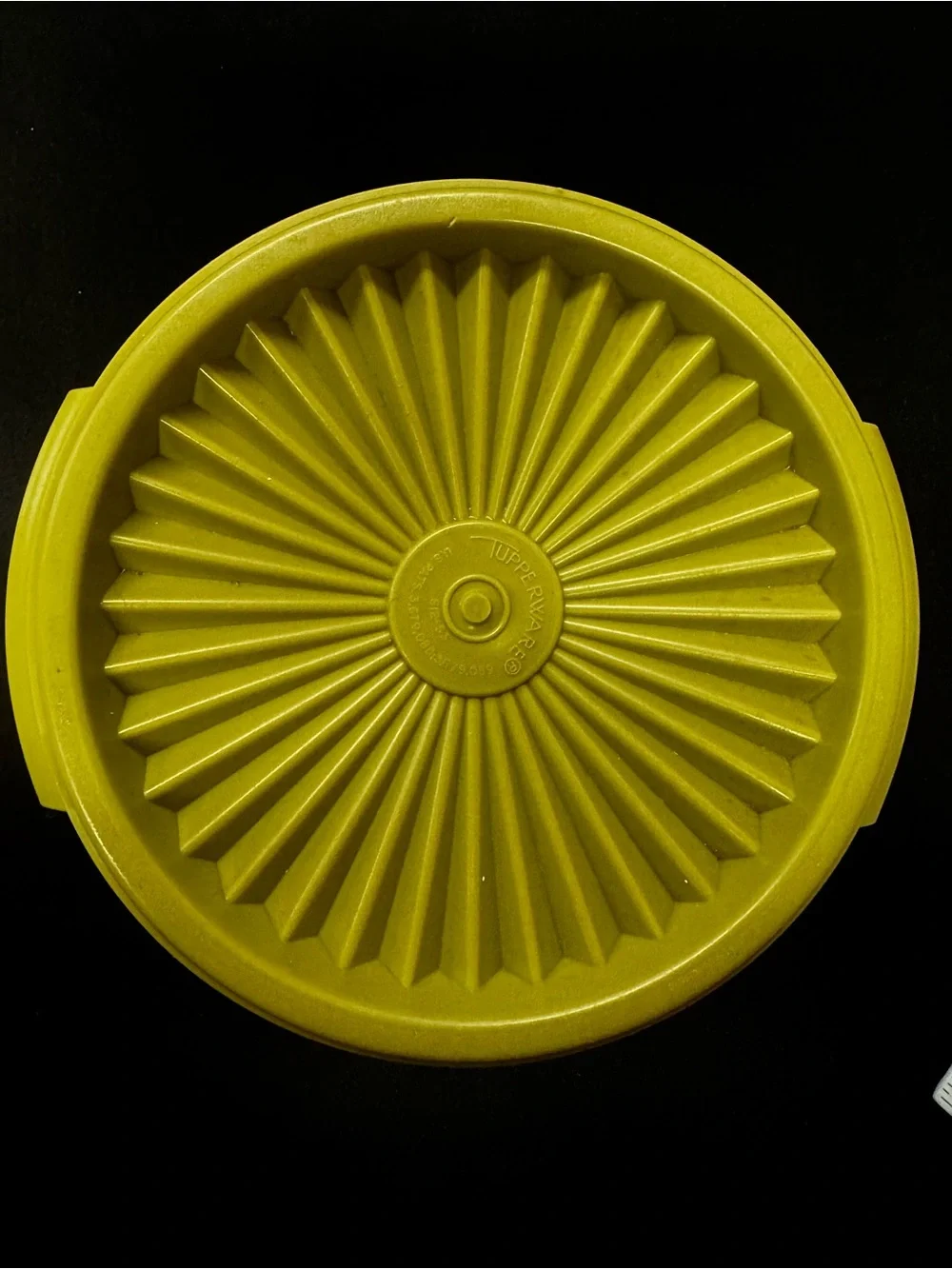 Tupperware Container in Olive Green ~1970’s